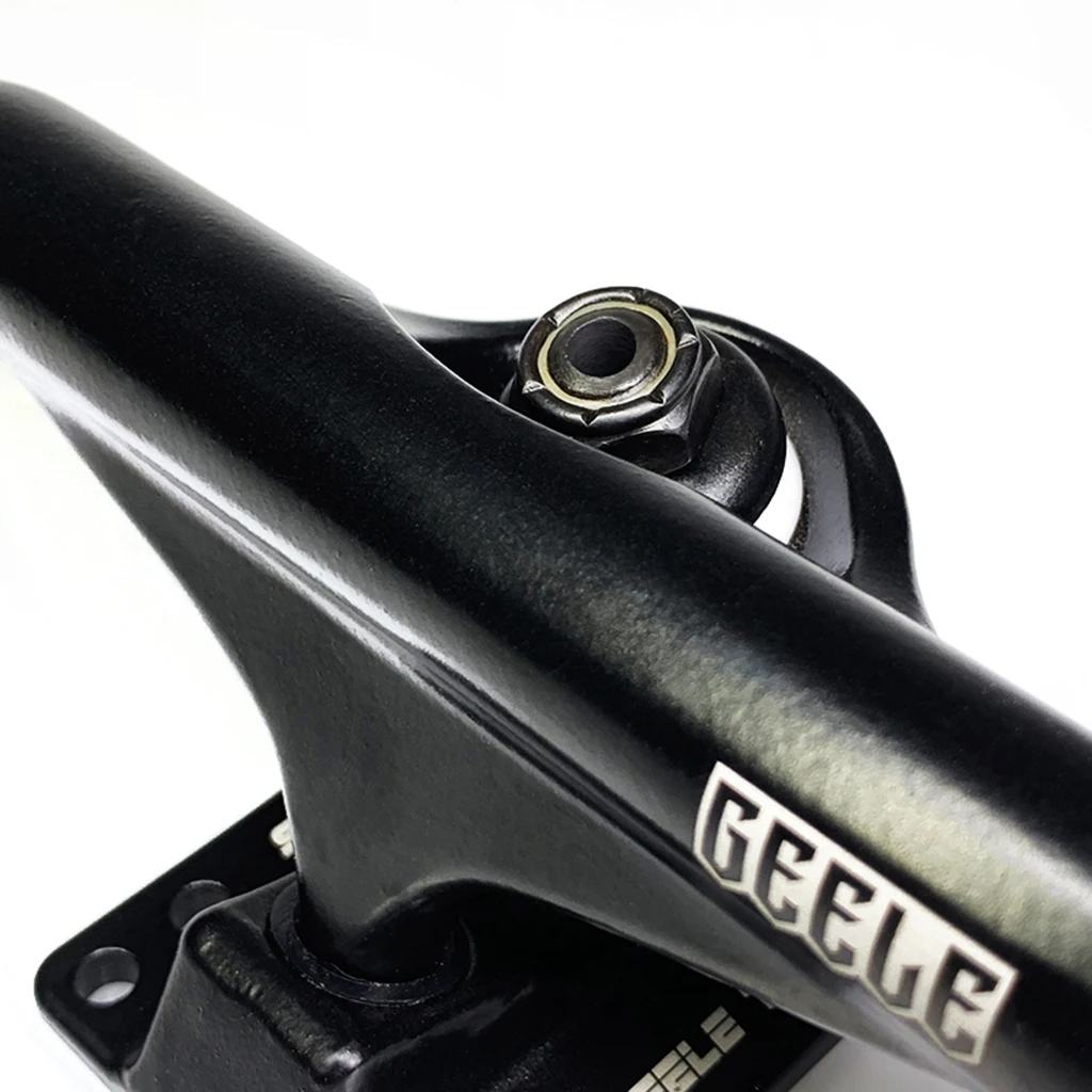

1 Pair Polished Aluminum Alloy Skateboard Longboard Trucks Set - Black - Strong & Durable (21x7x7 cm)