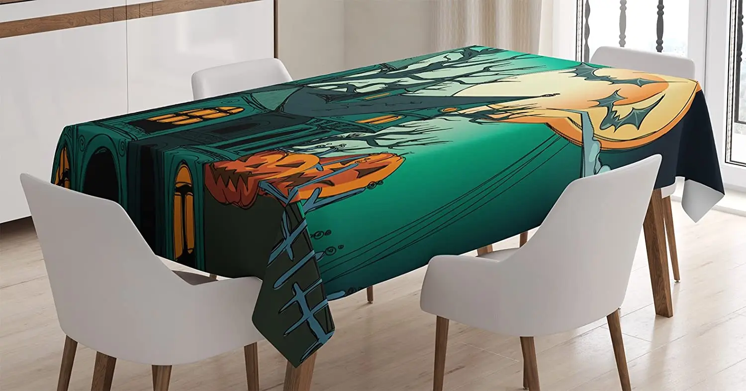 Дизайнерская скатерть на тему Хэллоуина с привидениями в средневековом