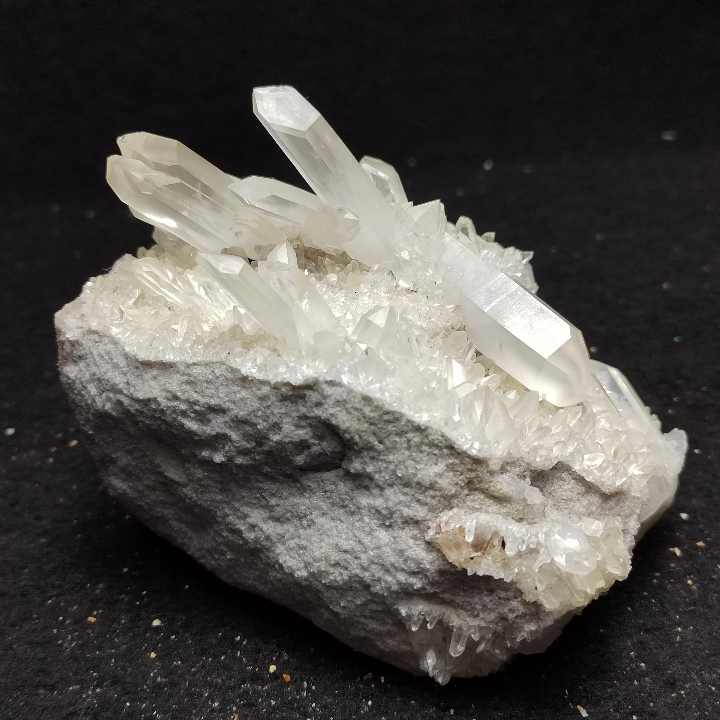

Натуральный белый кристаллический кластер, минеральный кварц, лечебный круглый венец, изучение камень домашний декор, кристаллический ква...