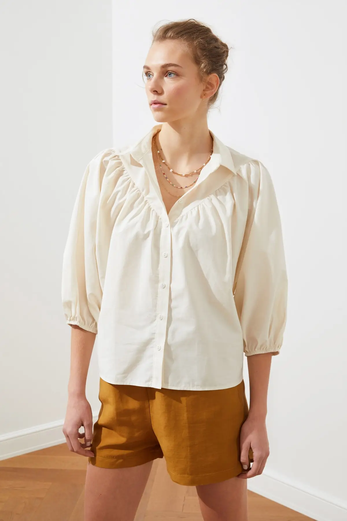 

Trendyol Balloon Sleeve Shirt TWOAW21GO0353