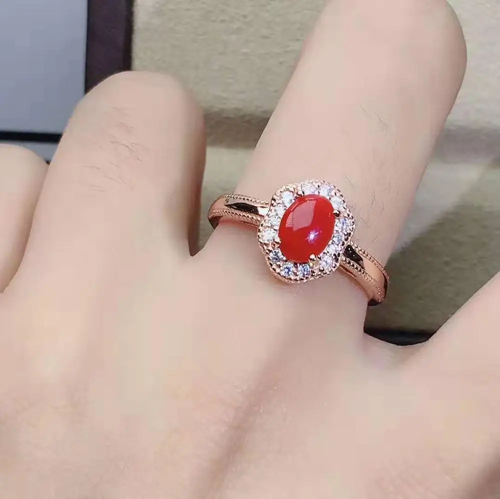 Женское кольцо из серебра 925 пробы с натуральным красным кораллом | Украшения и