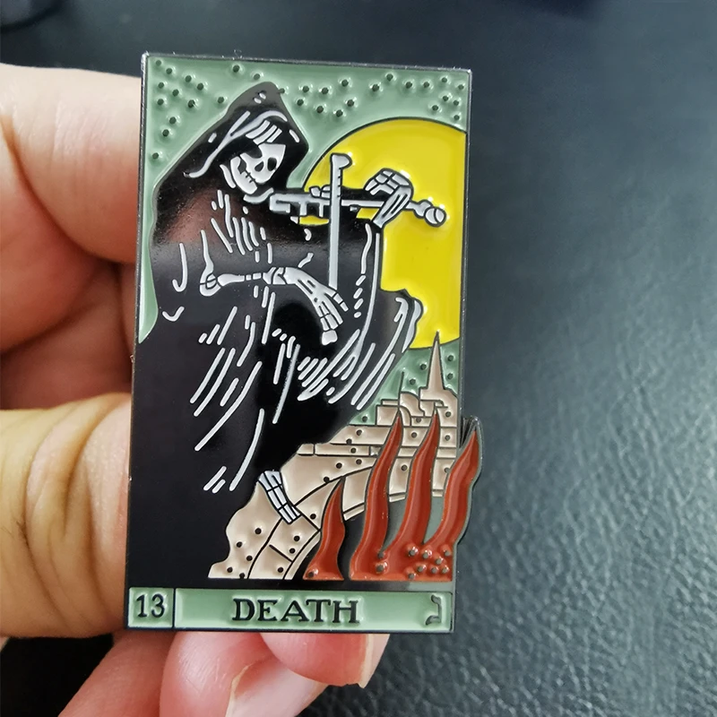 Эмалированная заколка для скрипки Grim Reaper означает что вам пришло время закончить