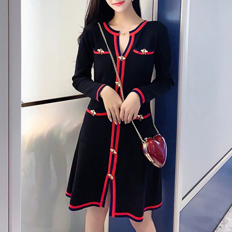 Женское трикотажное платье-свитер с длинным рукавом и бусинами Белое черное 2019 |