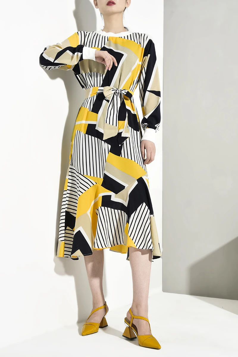 Женское платье в желтую полоску LANMREM свободное с круглым вырезом и длинным