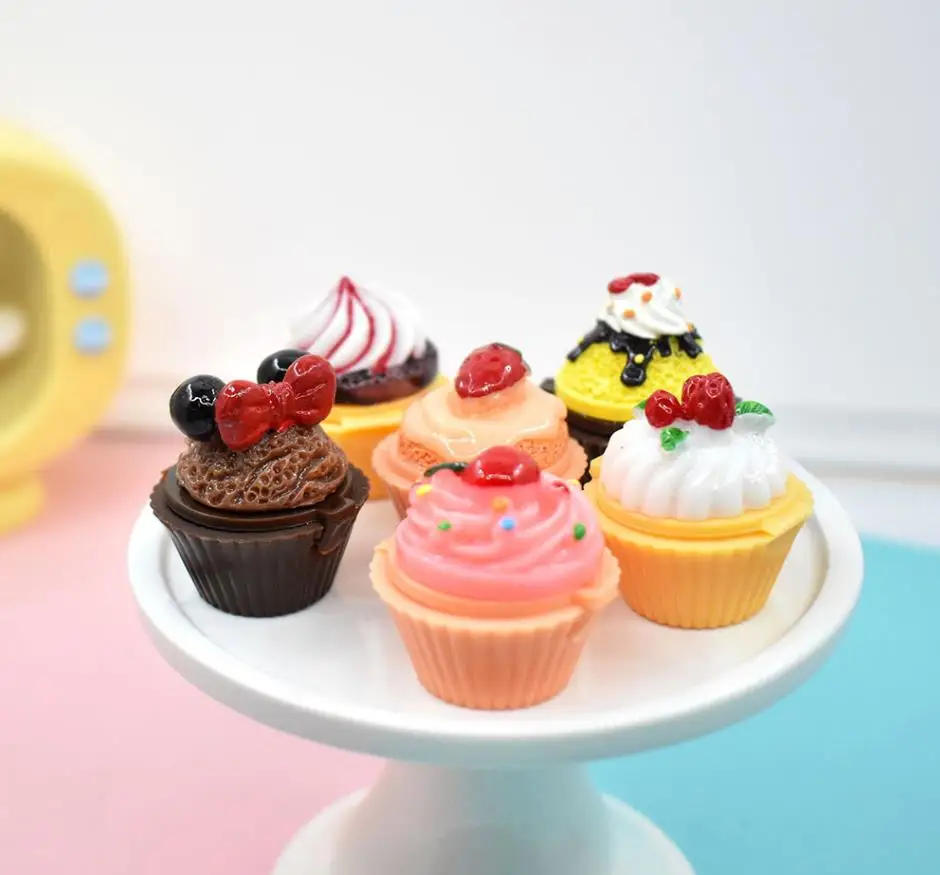 

Cute SImulation Cup Cake Jewelry Box Resin Cabochon Kawaii Mini Food Play DIY Jewelry Making Doll house toy accessories