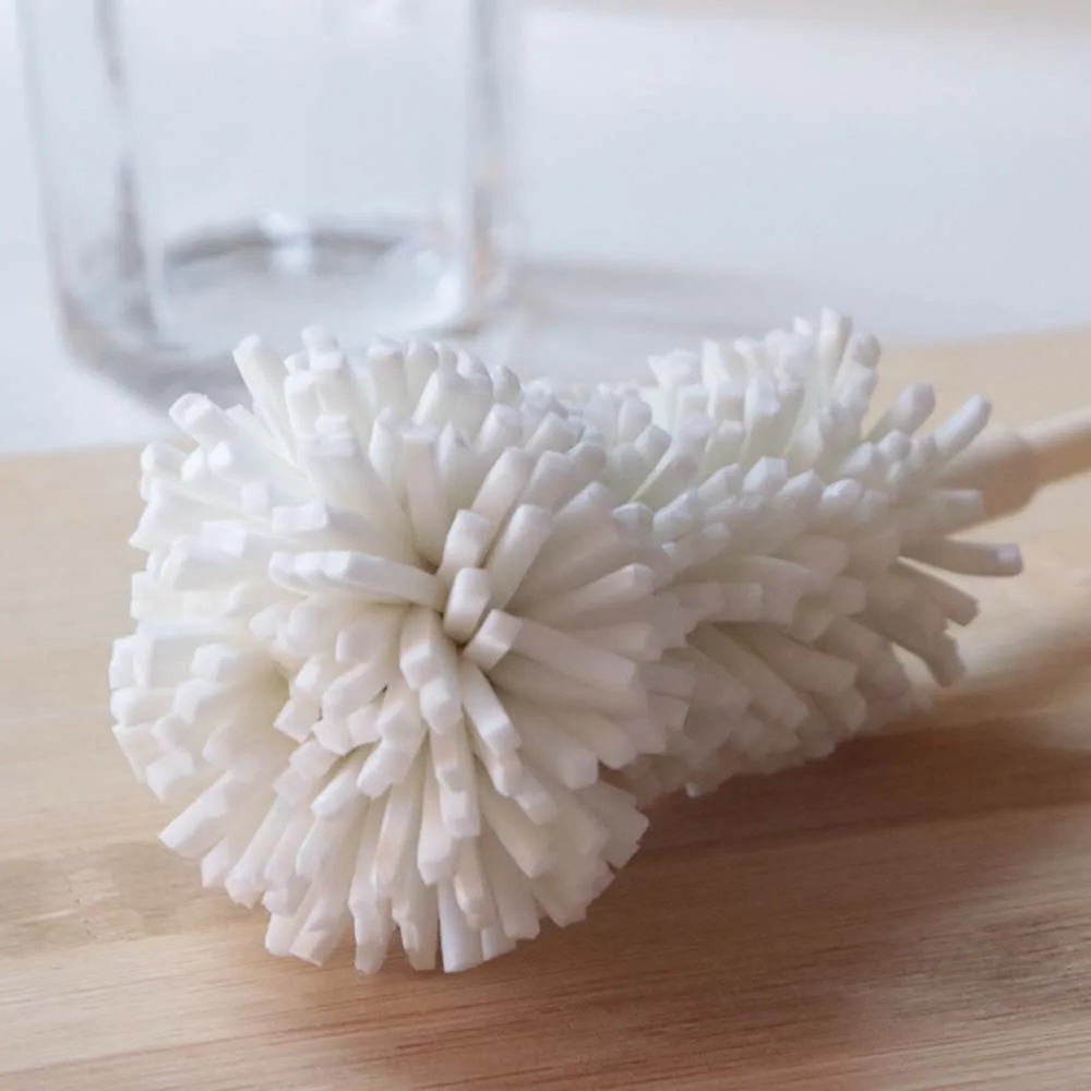 Белая губка с длинной ручкой для чистки стакана очиститель бутылки молока