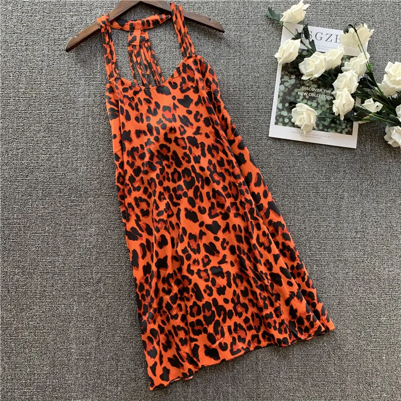 

Женская ночная рубашка с леопардовым принтом, сексуальное нижнее белье, домашняя одежда с v-образным вырезом