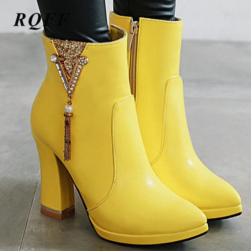 2019 г. Новые осенние женские ботильоны на платформе с острым носком обувь очень