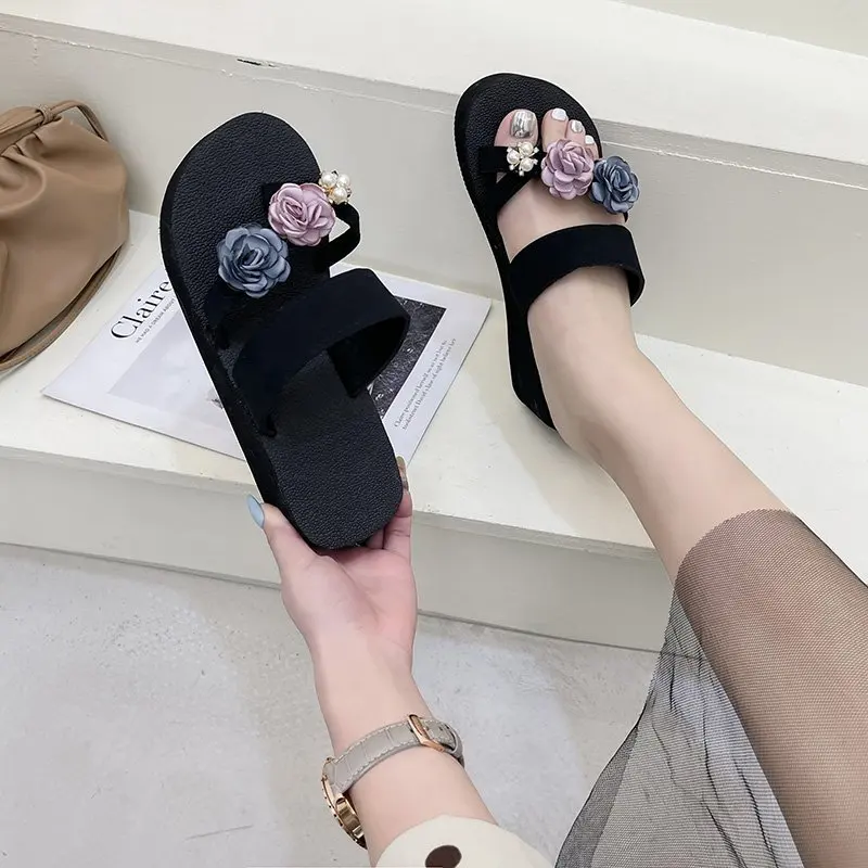 

Ladies Slippers Casual New Fashion All-match Flower Embellishment Sweet Set Toe Wedges with Thick Sole Outdoor Women's Slippers