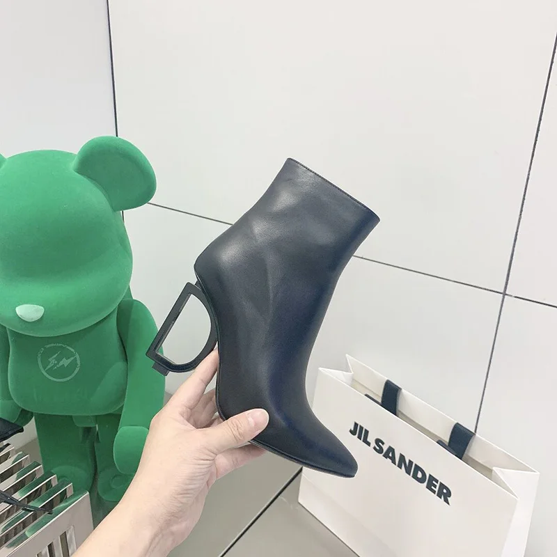 

Fashion Full Genuine Leather Women Boots Strange High Heel Short Ankle Zipper Boots Ladies Pointed Toe Sexry Winter Shoes D01