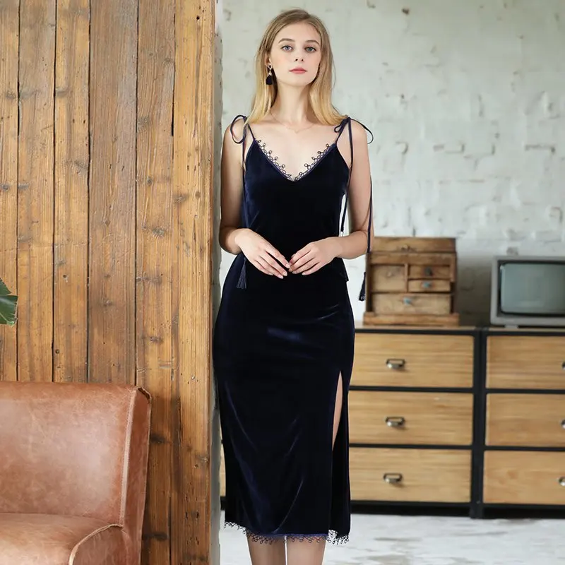 

2021New Style Ladies Korean Velvet Solid Enchanting sexy Color Nightgown Suspender Pajamas Casual Home Wear