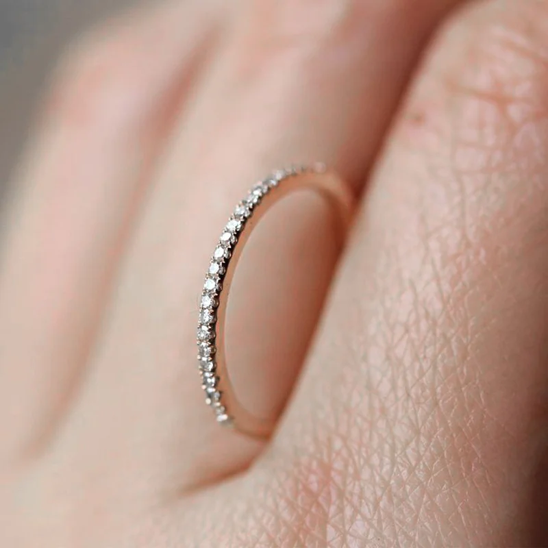 

women's rings, engagement rings and wedding rings, Silver Cubic Zirconia microcrystals, exquisite and elegant