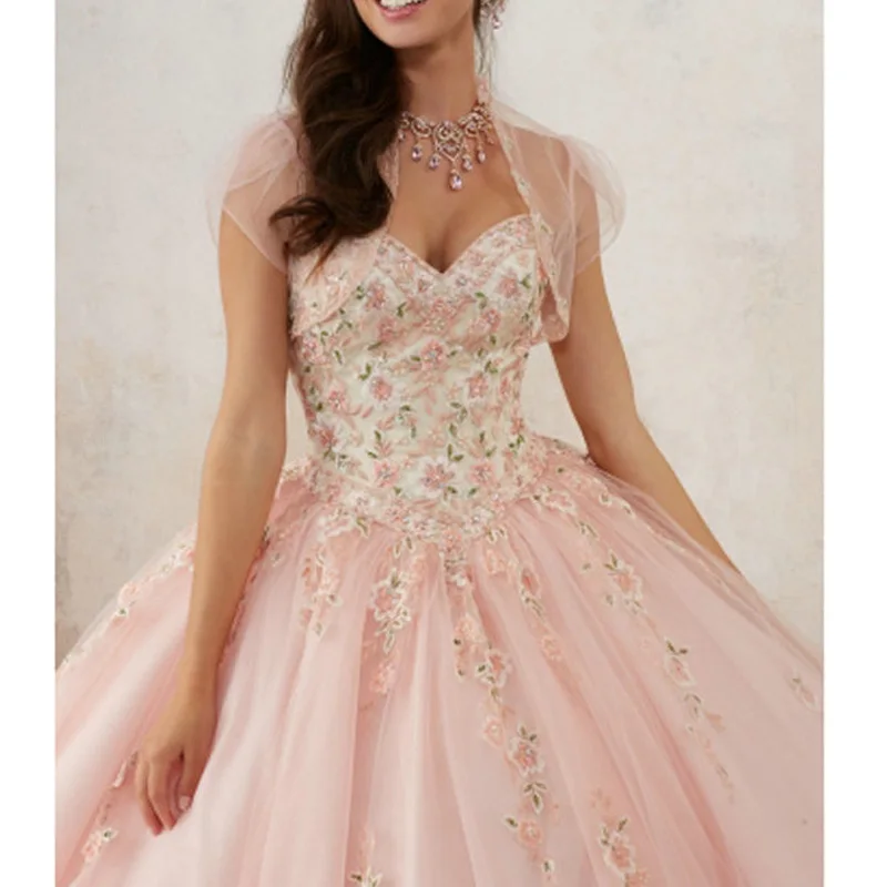 Красные платья с вышивкой для Quinceanera из тюля бисером и кристаллами 15-летних