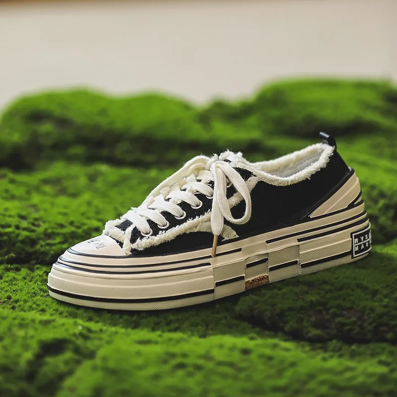 

New fashion Canvas Women and Men Shoes Retro Lace-up Ladies Casual Sneakers Outdoor Breathable Leisure Footwear Real Pictures