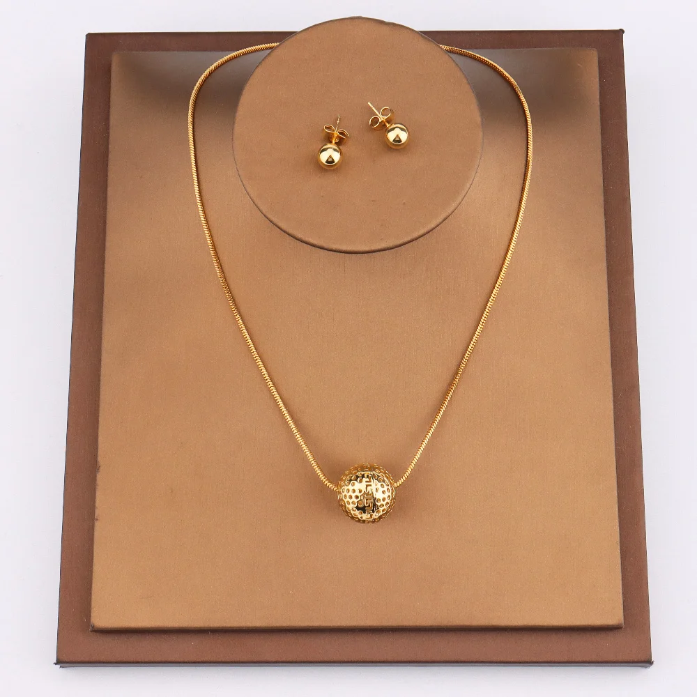 

New Jewelry Set Round Hollow Out Simple And Elegant Gold-Plated Necklace Earring Pendant Accessories Engagement Souvenir Gift