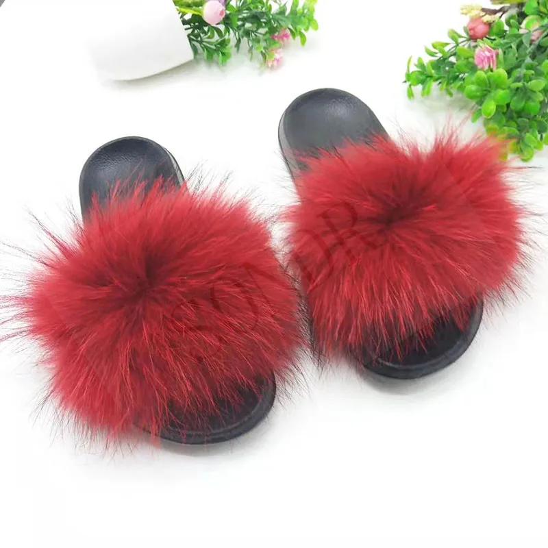 Шлепанцы женские меховые сланцы из натурального меха енота пушистые сандалии