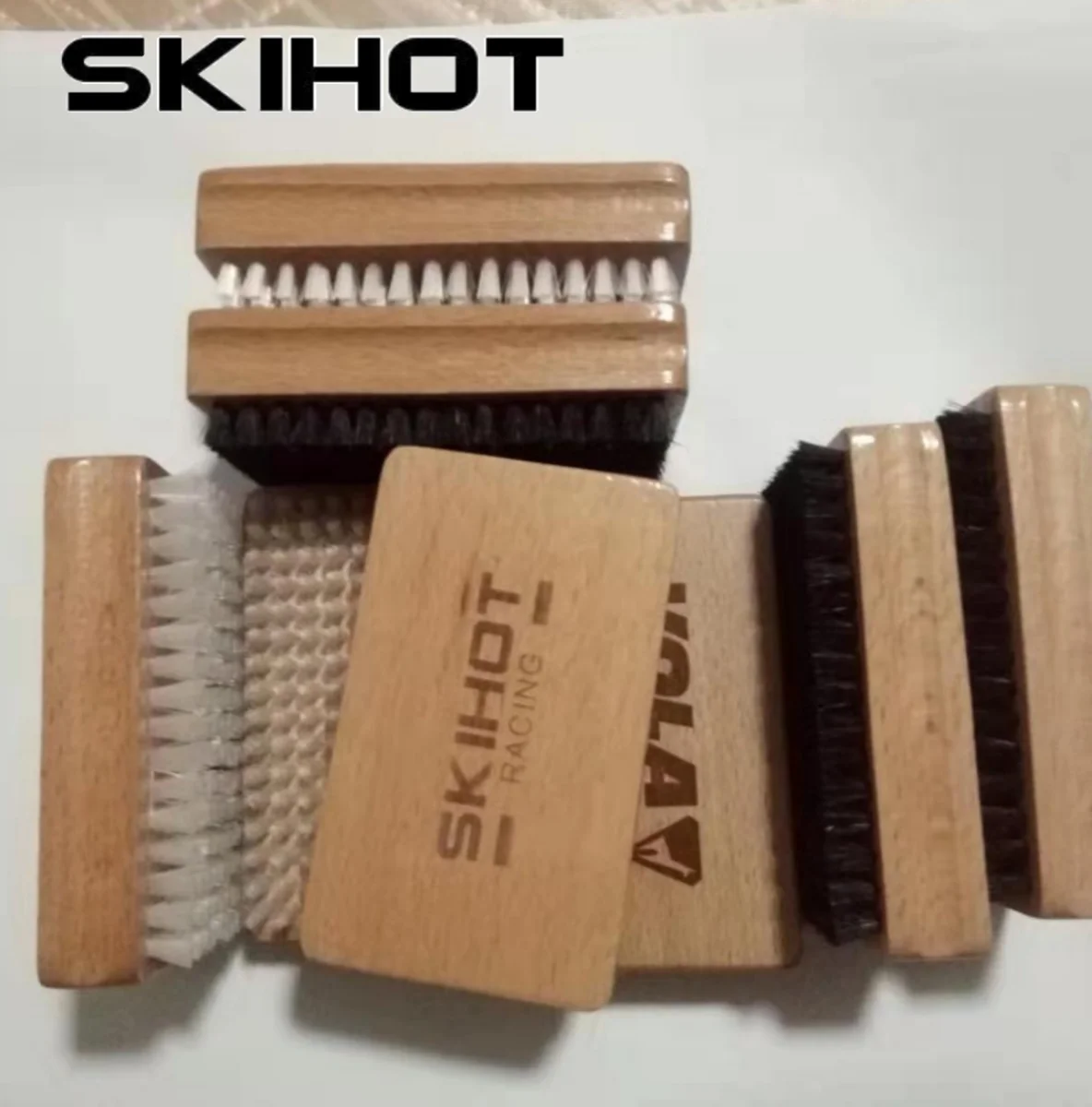 SKIHOT воск для лыжнейлоновая щетка (art.: 3a365e7cd66) - 3a365e7cd66