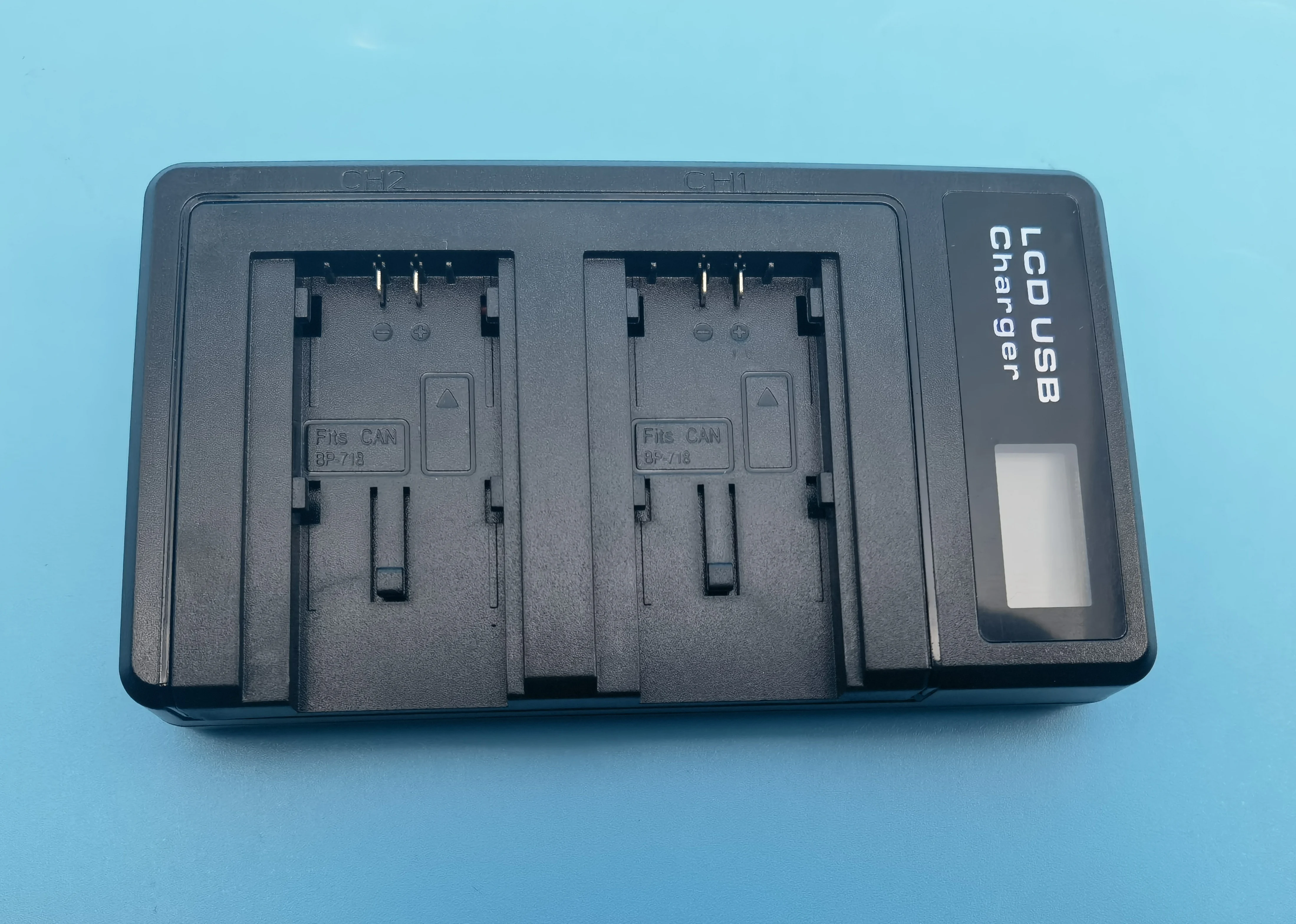 Зарядное устройство USB для фотокамер Canon зарядки аккумуляторов с ЖК-дисплеем BP718