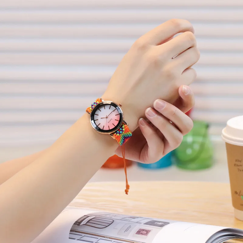 

100pcs / lot Korean fashion casual Bracelet women's Quartz Watch