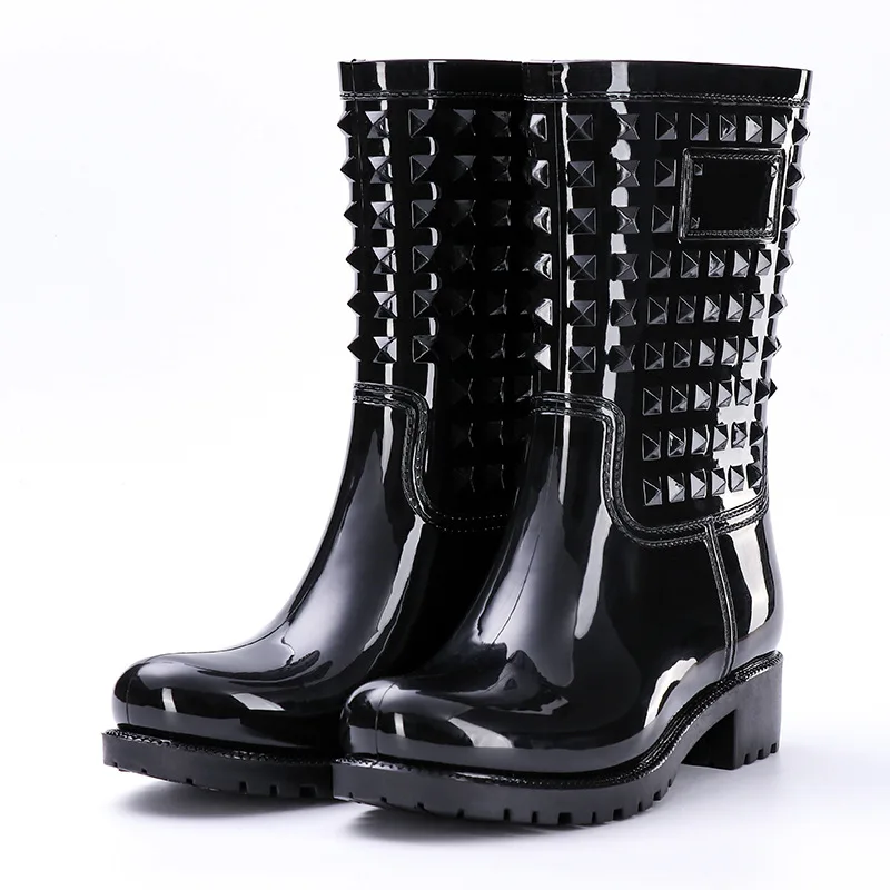 

Women Boots Spring Summer Rainboots Mid-Calf Woman Shoes Big Size Non-slip Waterproof Female Footwear Rivet PVC Rain Boots New
