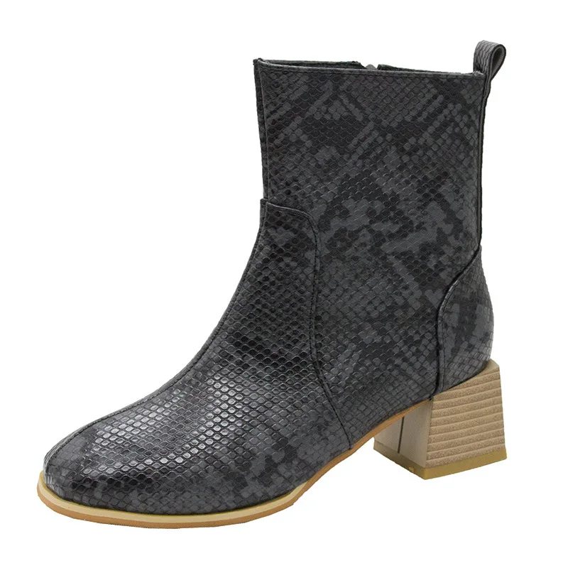 

Snake Short Boots 42 Season New Coarse heel Sexy