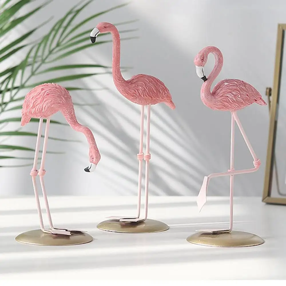 

Lovely Cute Flamingo Design Resin Home Decorations Christmas Gifts Ornaments Table Desk Decoration for Home Bedroom