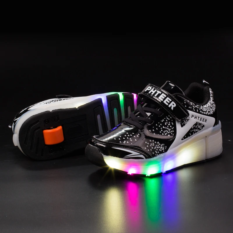 

2019 Sneakers Kids Sneakers with Wheels Roller Skate Shoes Children Glowing Sneakers Led Light up Shoes for Boys Girls