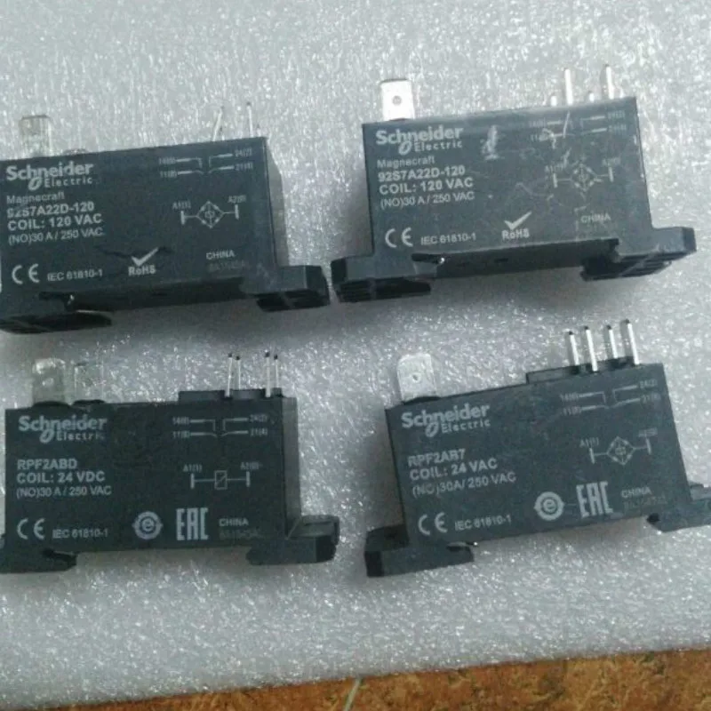 

92S11A22D-240 92S7D22D-12 1EJH3A 24VDC 12VDC 240VAC