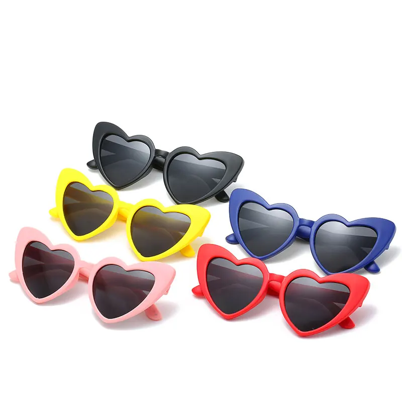 

Детские резиновые солнцезащитные очки Polaroid, черные, розовые, красные солнцезащитные очки из пластика TR90 в форме сердца, поляризационные гиб...