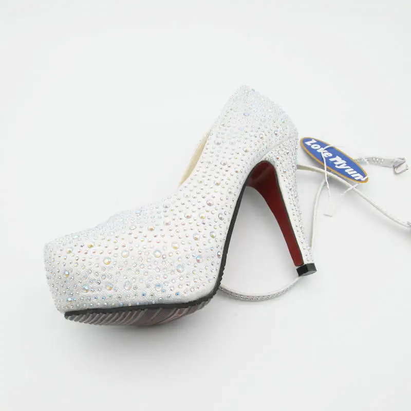 Женские свадебные туфли на высоком каблуке со стразами серебристые блестящие