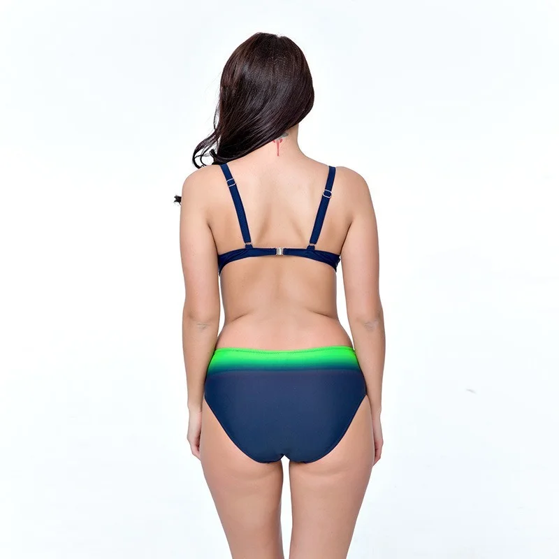 

Europe and The United States New Large Size Swimsuit Women's Underwire Big Breast Gradient Color Plus Fertilizer Split Swimsuit