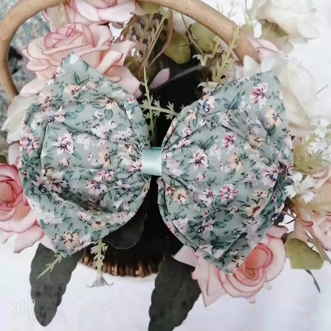 

3 , FloralSleeveless