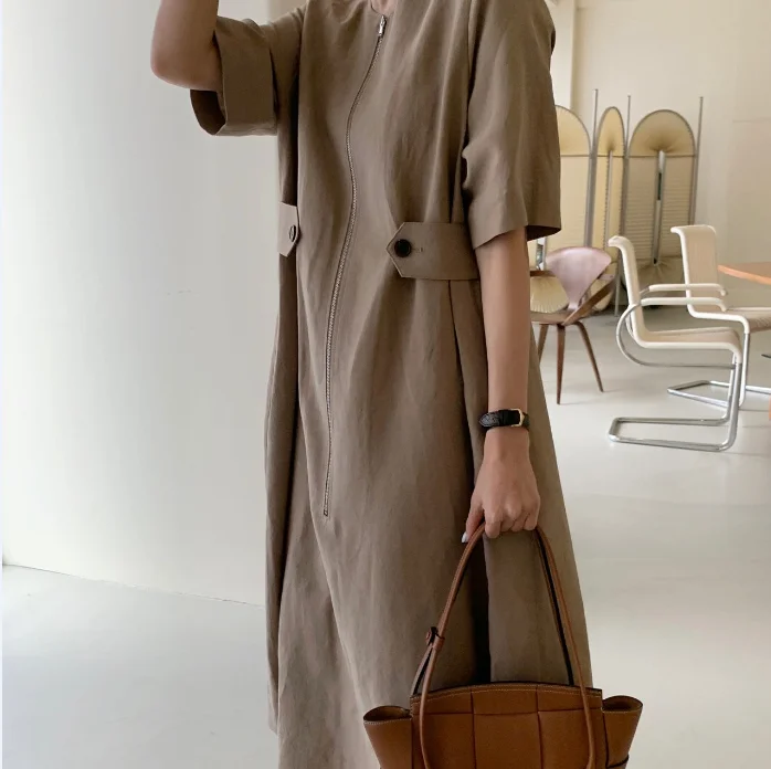 

Korejpaa Women Dress 2021 Summer Korean Chic French Retro Round Neck Design Zipper Two Button Decoration Short-Sleeved Vestidos