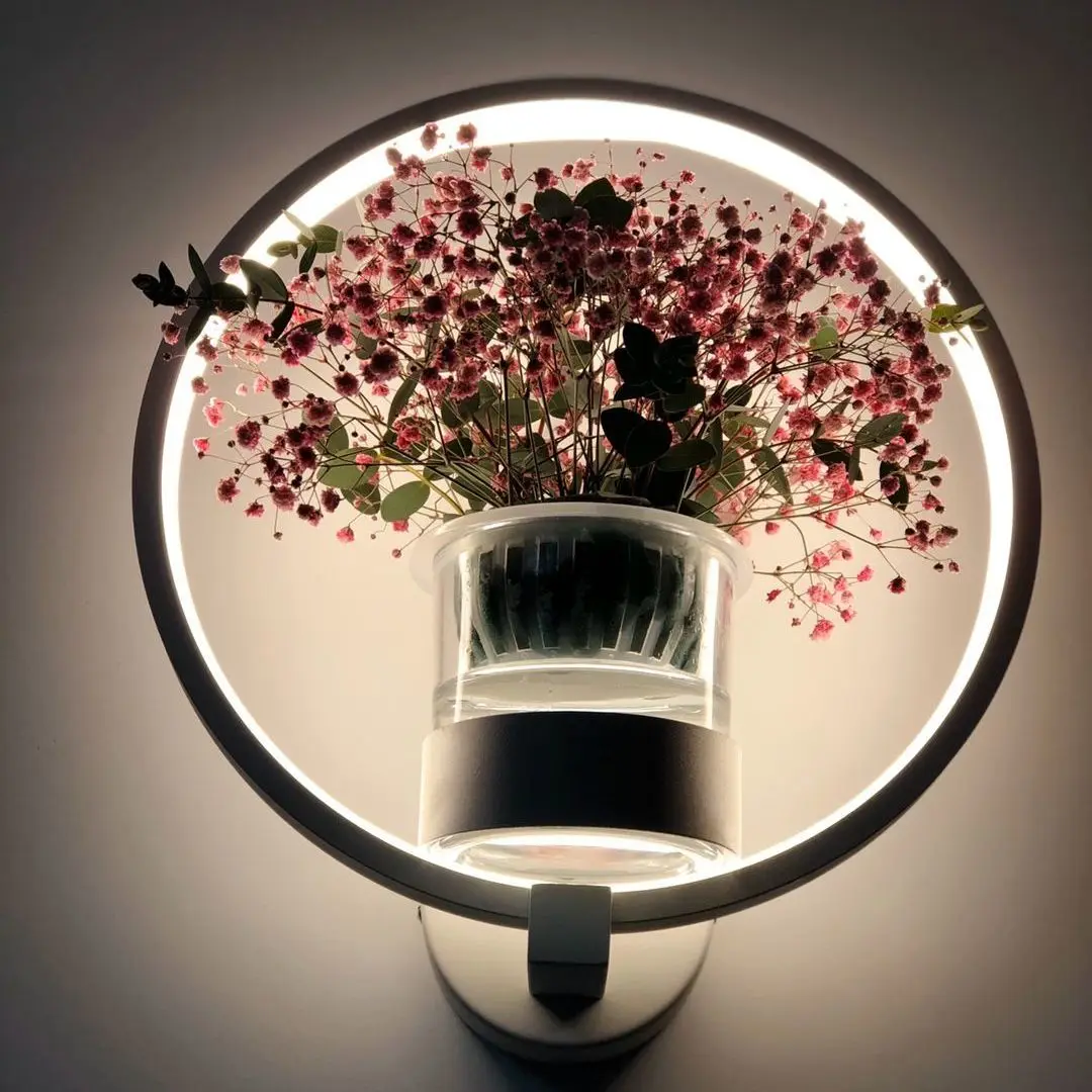 

Новый современный минималистичный комнатный настенный светильник для балкона гостиной светодиодный настенный светильник Настенный декор...