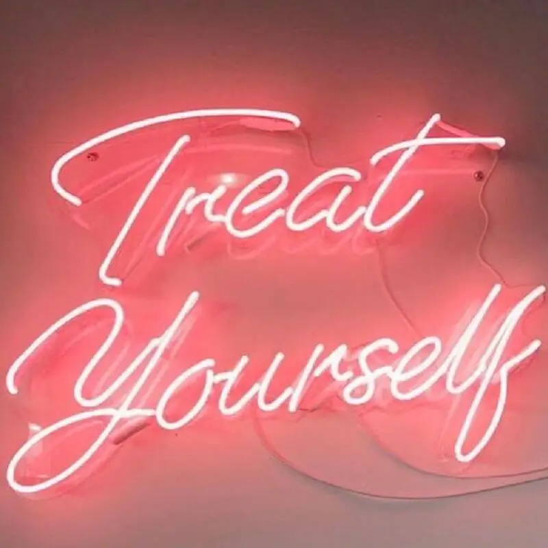 Индивидуальный дизайн: голубой белый красный розовый темно синий фиолетовый