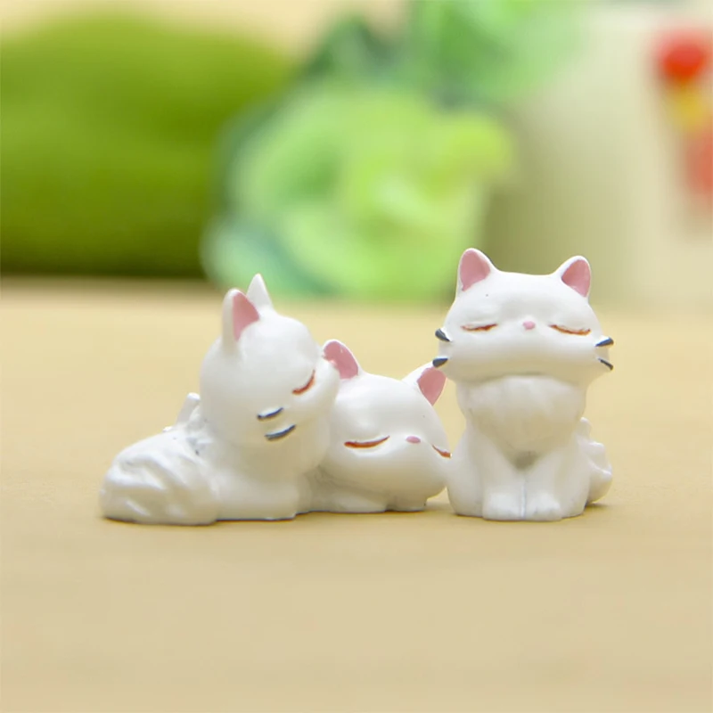 Экшн-фигурки из ПВХ для студийной фотосъемки: черная кошка и белая | Игрушки хобби