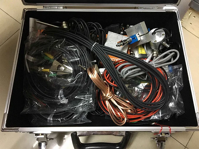 

GOLD Electrical Testing Device Circuit Breaker Test Kit