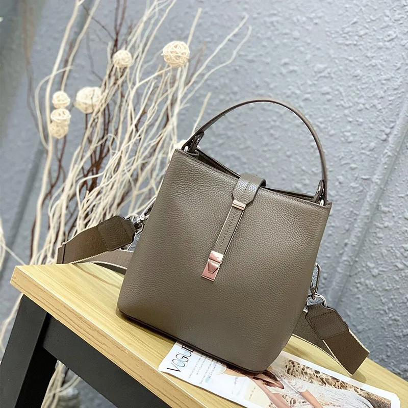 

Genuine Texture Capacity 2021 New Bucket Leather Shoulder Messenger Bag Fashion Bags Women's Bag Cowhide Large For Handbag Women