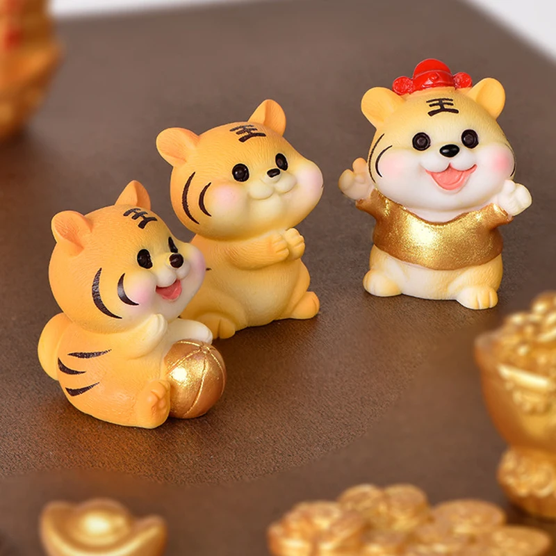 

1PC 2022 New Resin Micro Landscape Tiger Miniature Figurine Desktop Statues Garden Ornament DIY New Year Home Decor Accessories