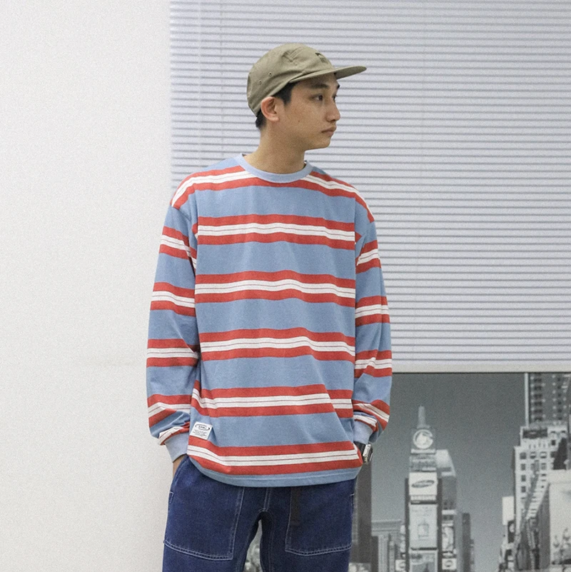 Футболка мужская с длинным рукавом и круглым вырезом в горизонтальную полоску |