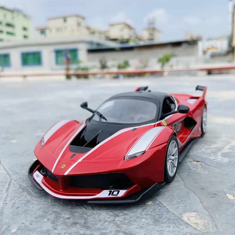Модель автомобиля Bburago Ferrari FXXK rad из сплава 1:24|Наземный транспорт| |
