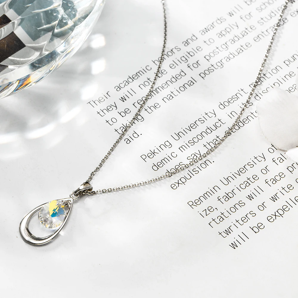 Классическое ожерелье с подвеской в виде груши цепочка серебряного цвета