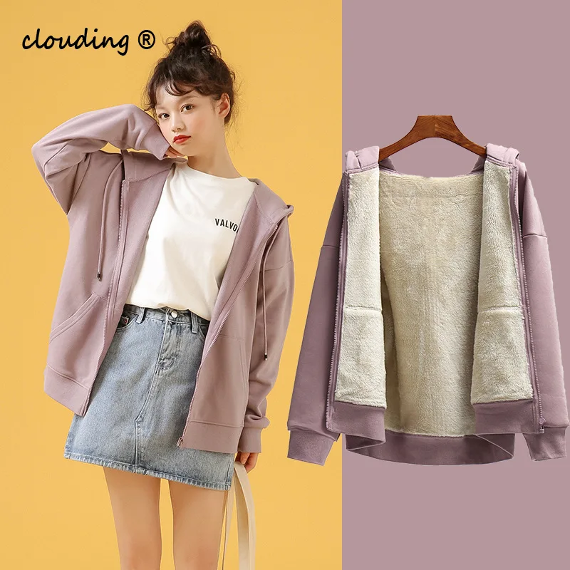 

Hoodies & Sweatshirts