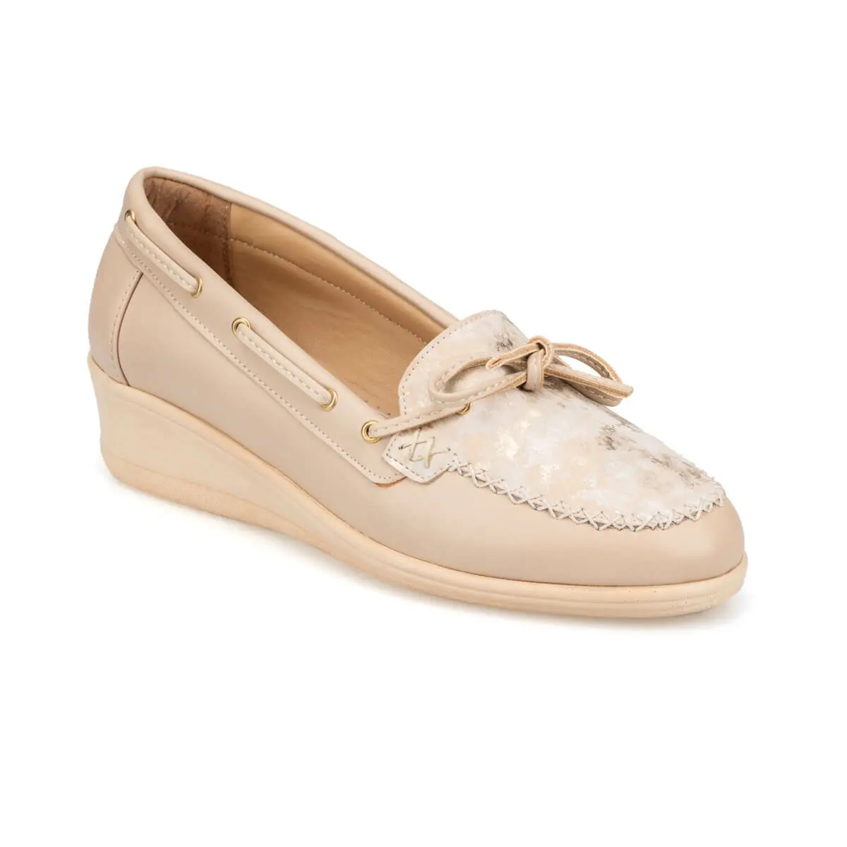 

FLO 91.150663.Z Beige Women 'S Shoes Polaris