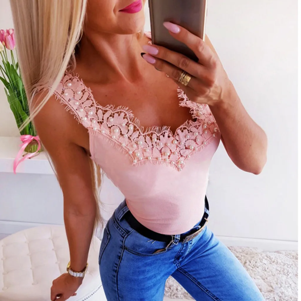 Модная открытая женская блузка летняя тонкая без рукавов на бретелях