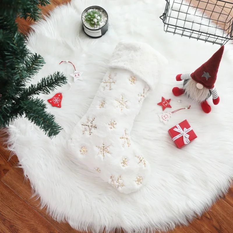 Snowflakes Embroidered White Plush Christmas Stockings Candy Socks Gifts Bag With Hanging Loops Xmas Tree Fireplace Decorations | Дом и сад