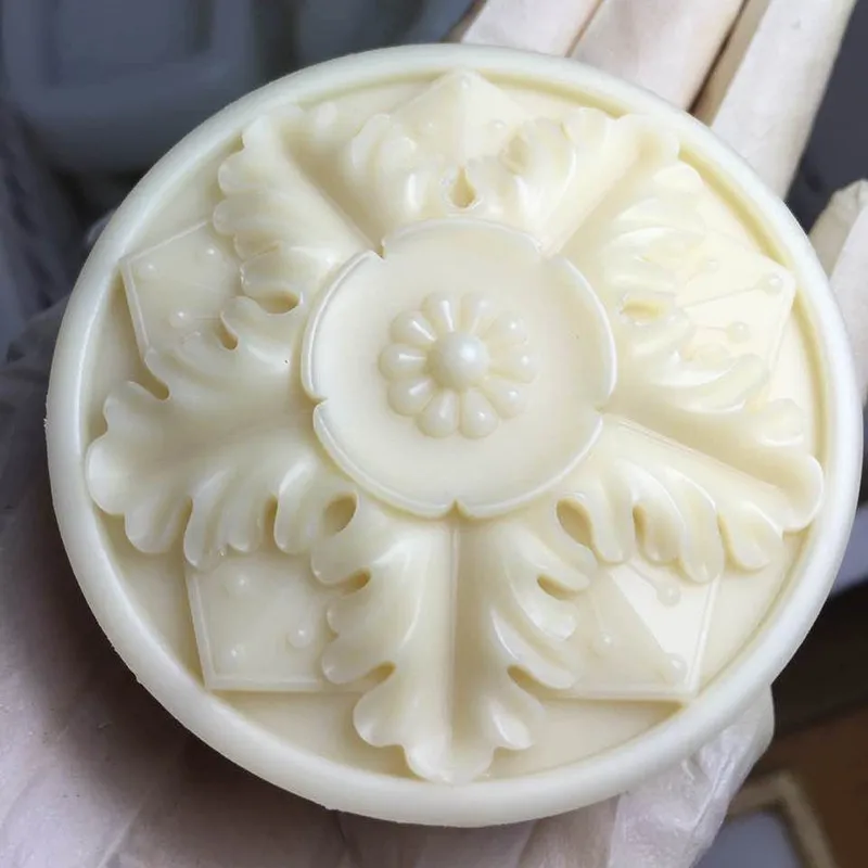 Round Flower Leaves Soap Mold Classic Silicone Soap Mould for Soap Bar Lotion Bar Melt Wax Scented Candle Plaster Making Molds