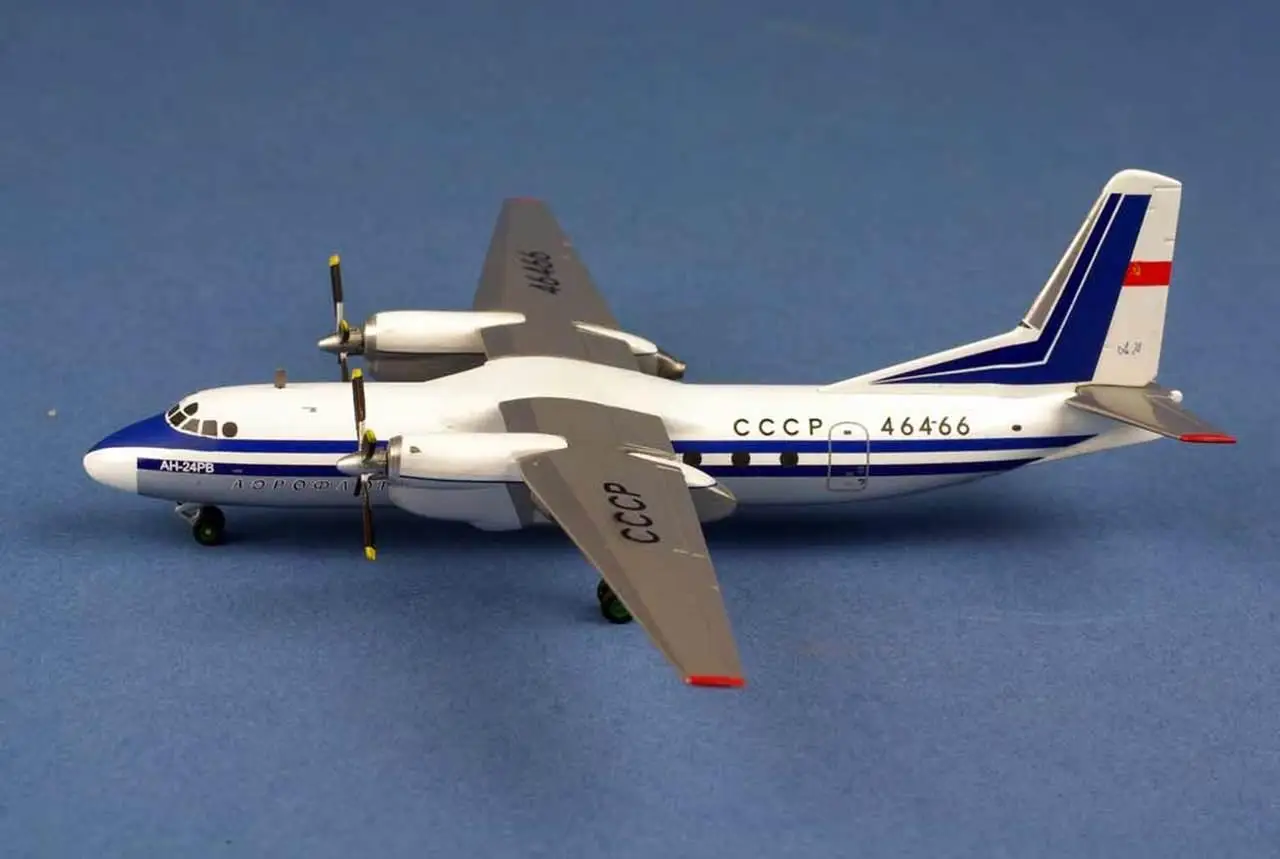 Herpa советского Аэрофлота ан 24 RV Reg CCCP 46466 1/200 литья под давлением модель самолета| |