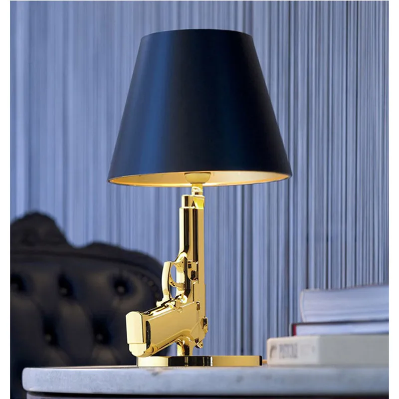 

Modern Electroplated Table Lamp Bedside lamp Gun Design Desk Decor Light Gold Silver Creative Metal Desk Reading Night Lighting