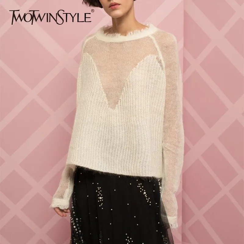 Женский свитер из мохера TWOTWINSTYLE вязаный пуловер с длинными рукавами и бахромой